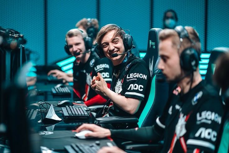 building-gamer-brand-identity-nyc-level-up-pr